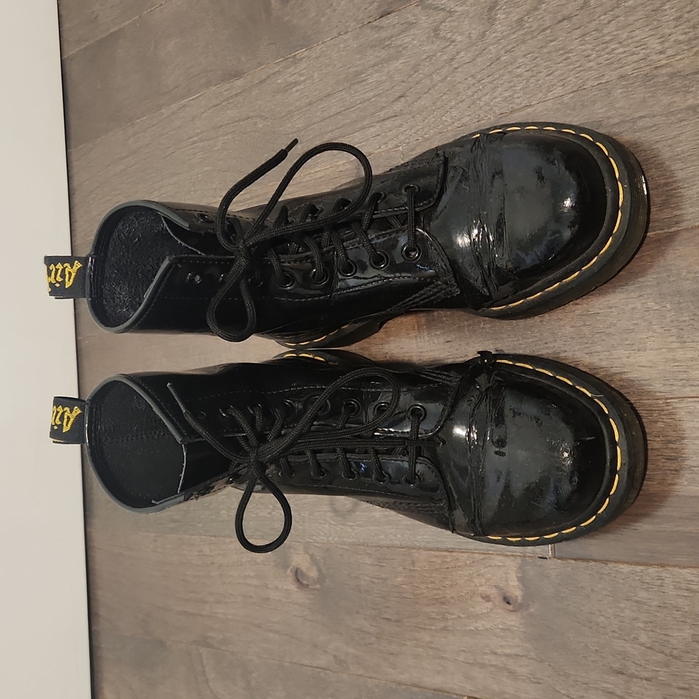 Patent leather docs